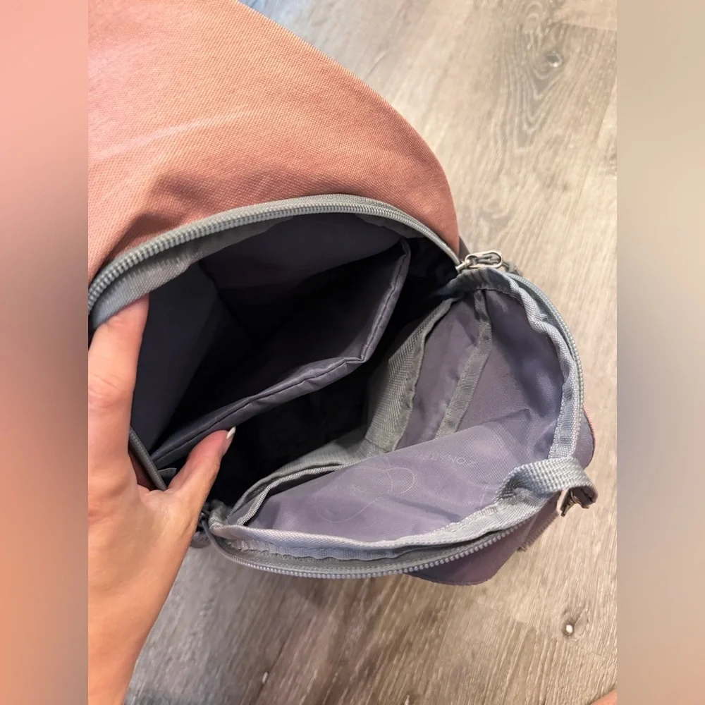 Like new!! Zomake sling crossbody bag